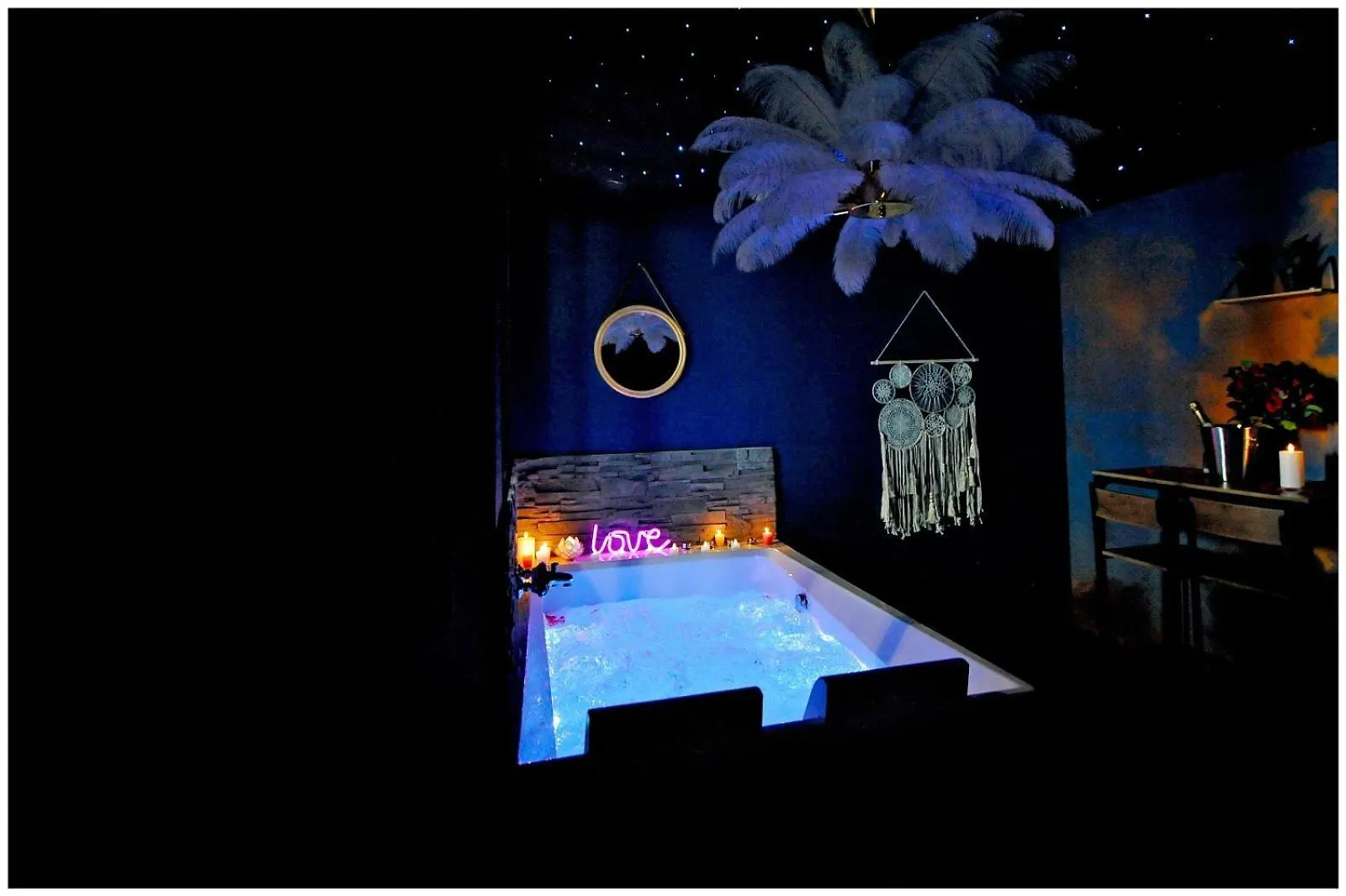 Apartment La Suite 7Ieme Ciel Etoile, Spa Xxl, Lit Sous Les Etoiles, 5 Min Centre Bourgoin-Jallieu